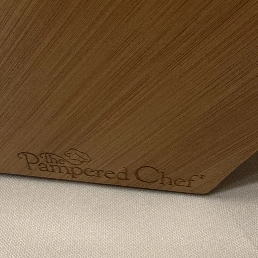 Pampered Chef Professional Wooden Knife Block 16 Slot Bamboo Retired